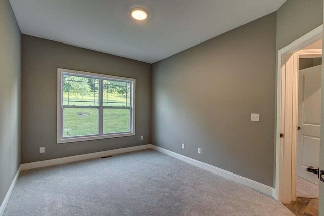 313 Old Station Rd, Frankfort, KY 40601 - carpeted spare room featuring baseboards and visible vents
