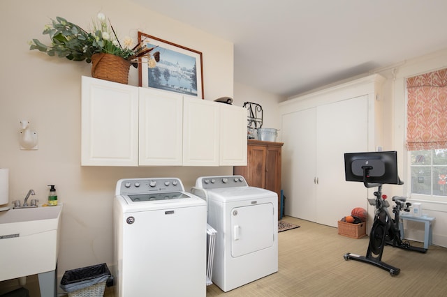 511 Boone Ave, Winchester, KY 40391 - washroom with light colored carpet, cabinets, sink, and independent washer and dryer