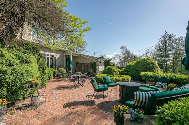 511 Boone Ave, Winchester, KY 40391 - view of patio / terrace featuring an outdoor hangout area