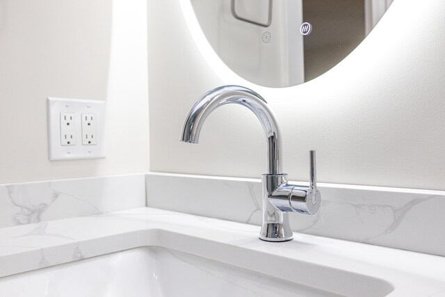 bathroom featuring a tub