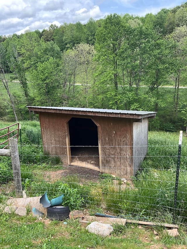 view of outdoor structure