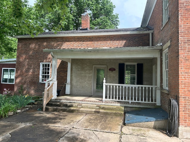 view of front facade featuring a porch