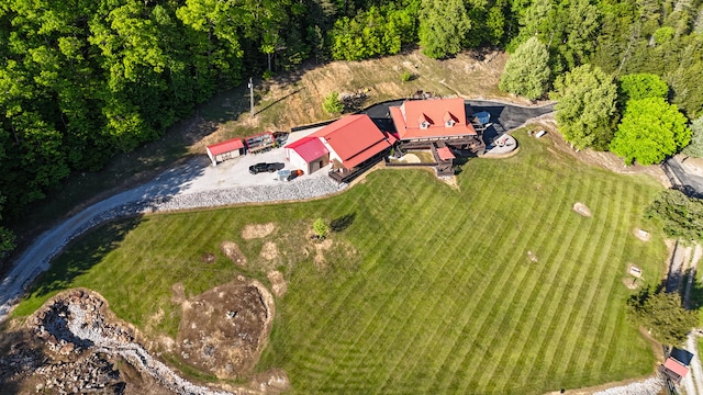 birds eye view of property featuring a rural view