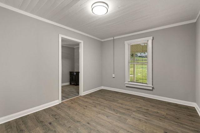 79 Washington St, Campton, KY 41301 - unfurnished room featuring dark wood finished floors, crown molding, and baseboards