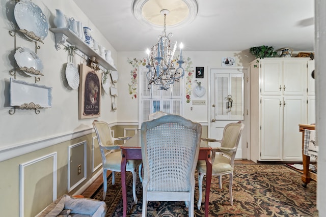 dining room with an inviting chandelier