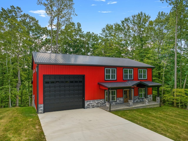 view of front of house featuring a front lawn and a porch