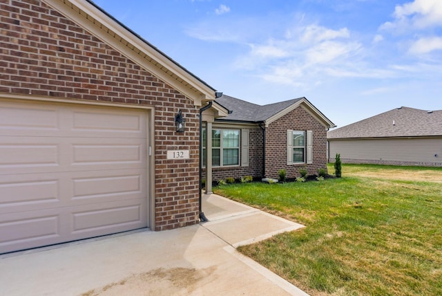 single story home featuring brick siding, an attached garage, a front lawn, and roof with shingles