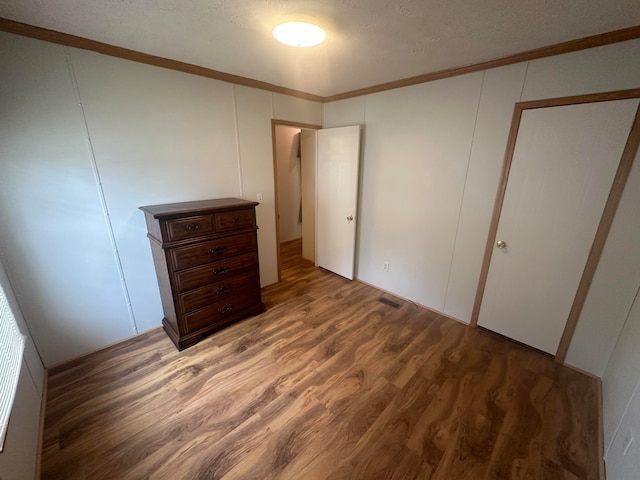 unfurnished bedroom featuring light hardwood / wood-style floors