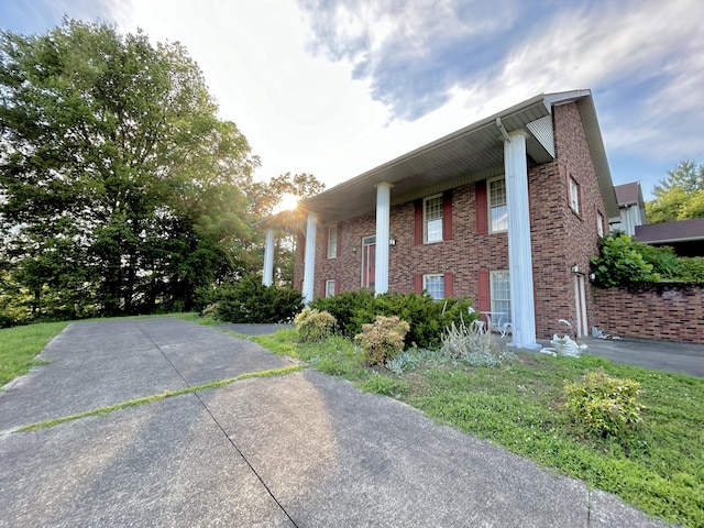 view of home's exterior