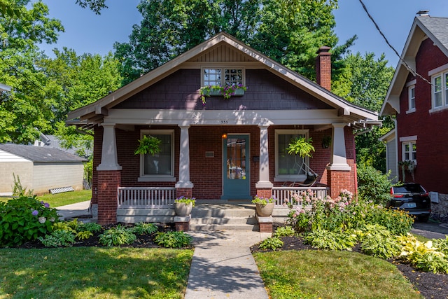 view of front facade featuring covered porch