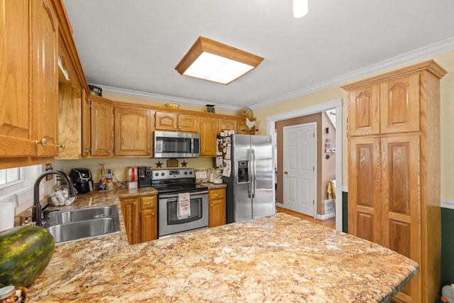 983 Short Town Rd, Liberty, KY 42539 - kitchen with ornamental molding, light countertops, a sink, and stainless steel appliances