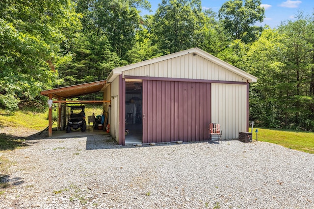 983 Short Town Rd, Liberty, KY 42539 - view of garage