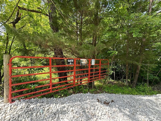 4743 Shoemaker Rdg, Zoe, KY 41397 - view of gate