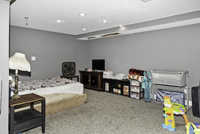 bedroom with carpet flooring