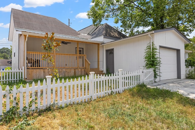 view of front facade with covered porch and a garage