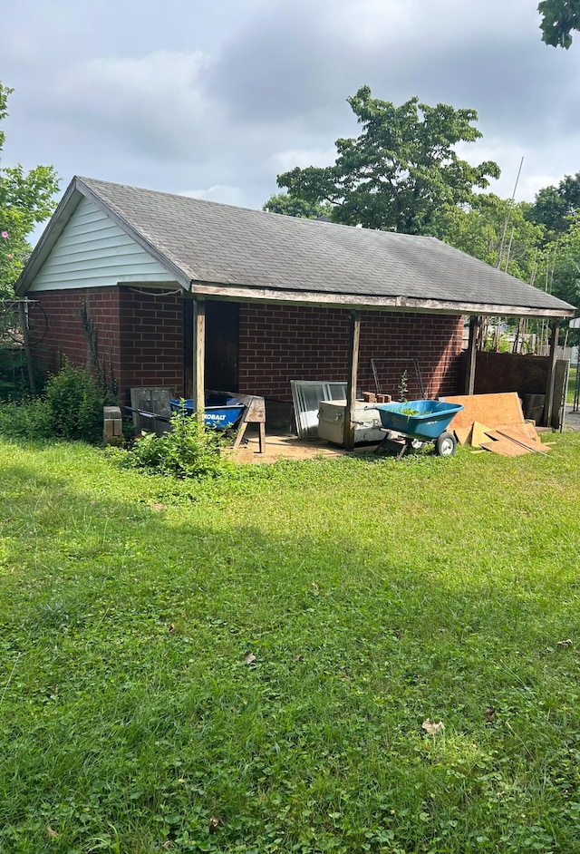 exterior space with a lawn