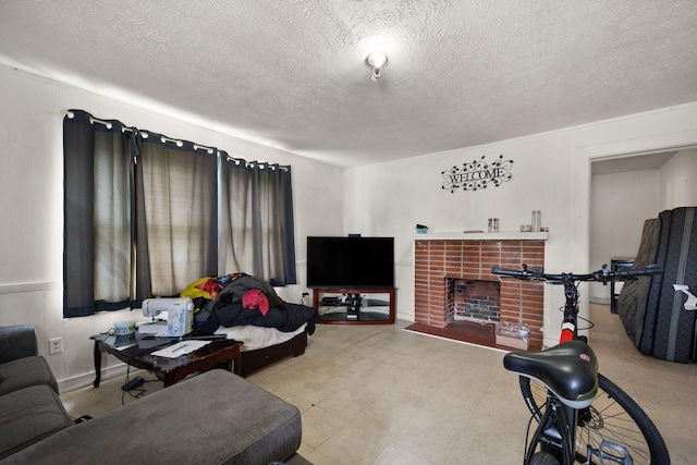 106 18th St, Corbin, KY 40701 - tiled living room featuring a textured ceiling