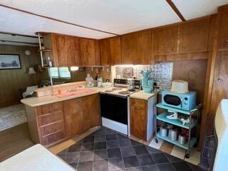 kitchen featuring white appliances