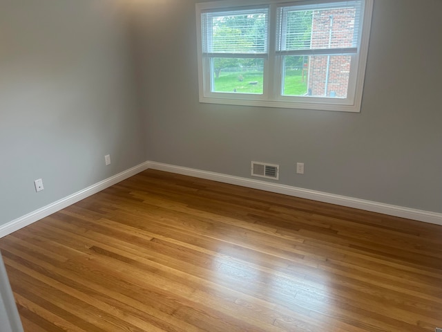 empty room featuring light hardwood / wood-style flooring