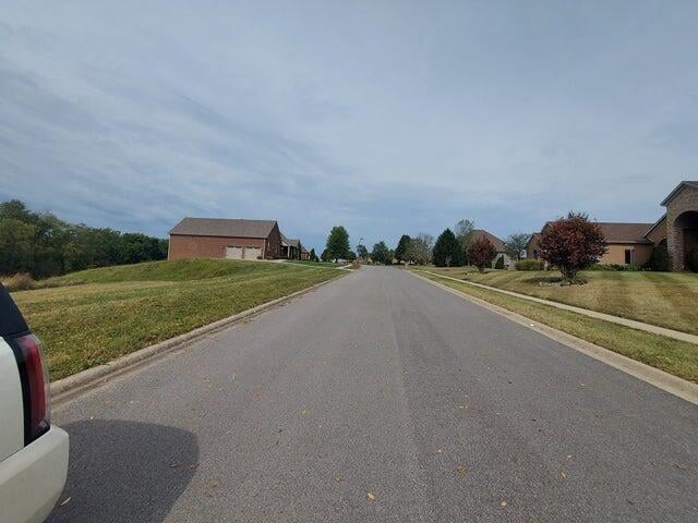 Listing photo 2 for 131 Freybrook Dr, Richmond KY 40475