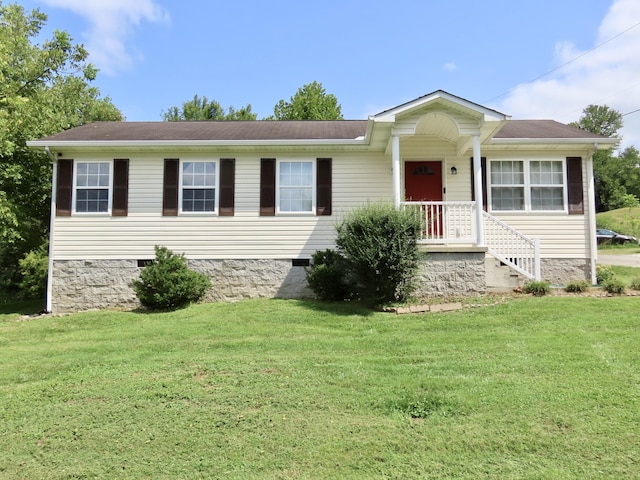 231 Hatfield St, Corbin, KY 40701 - single story home with crawl space and a front yard