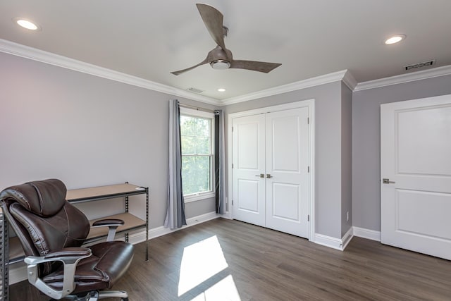 sitting room with dark wood finished floors, visible vents, and baseboards