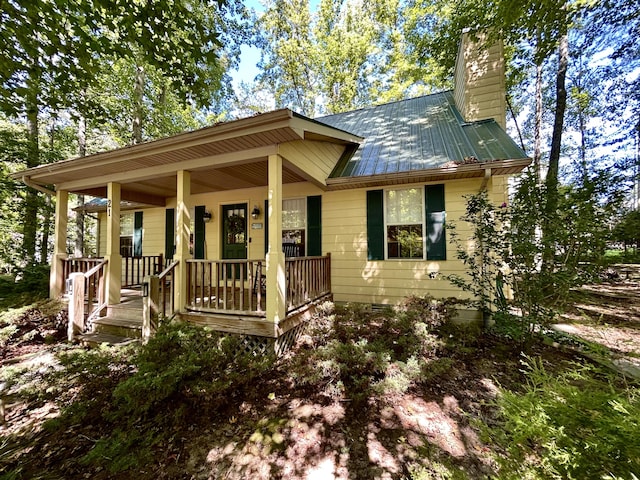 view of front facade featuring a porch