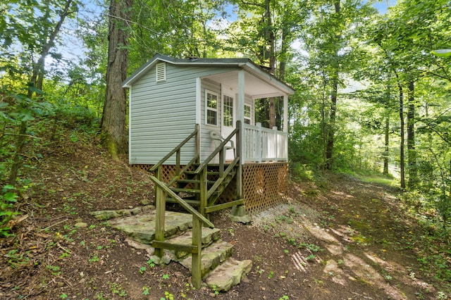 view of outbuilding