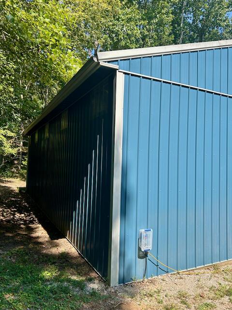view of outdoor structure
