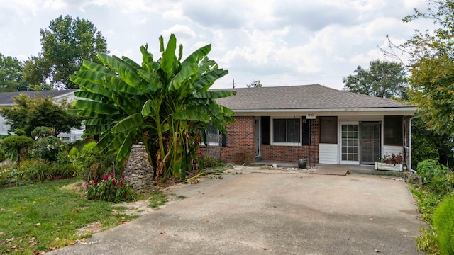 view of front of house with covered porch