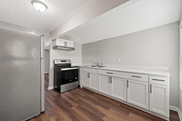 kitchen featuring refrigerator, electric stove, white cabinetry, sink, and dark wood-type flooring