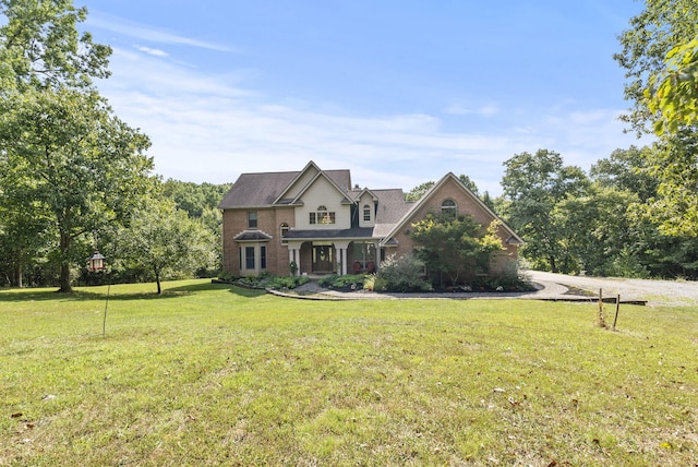 view of front of home with a front lawn