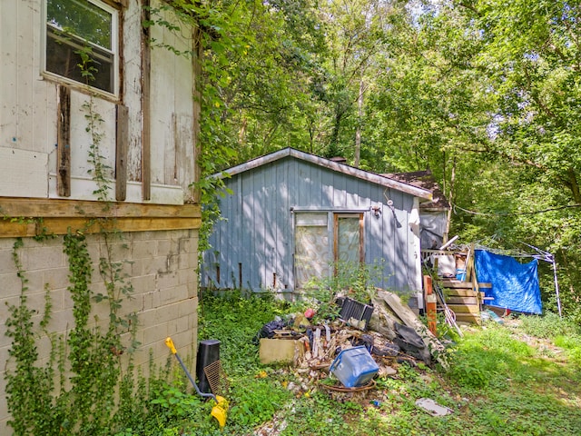 view of outbuilding