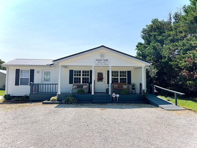 view of front facade featuring covered porch