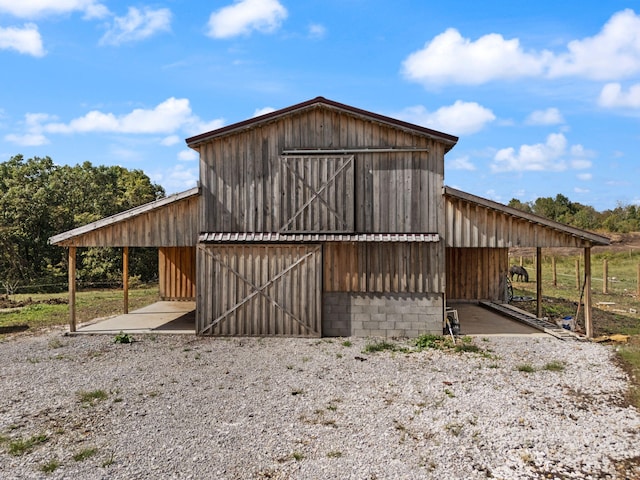 view of outdoor structure