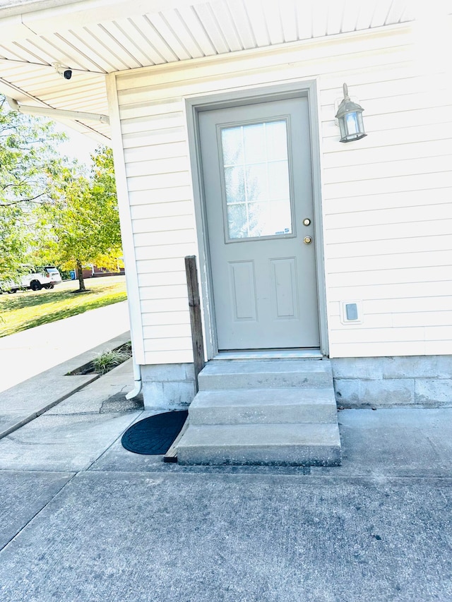 view of property entrance