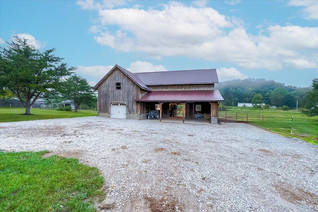 view of front of house with a front yard