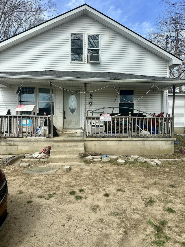 view of front facade with a porch