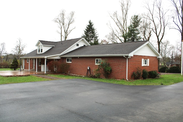 view of property exterior