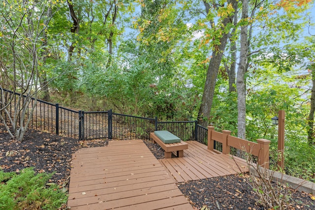 706 Hunter Dr, Lancaster, KY 40444 - deck featuring fence