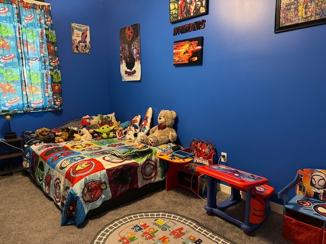 bedroom with carpet