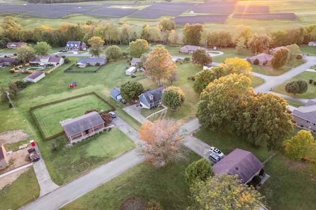 birds eye view of property featuring a rural view