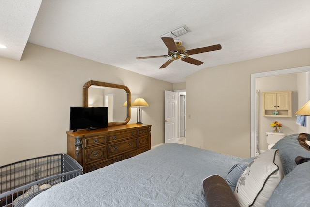 bedroom with ceiling fan