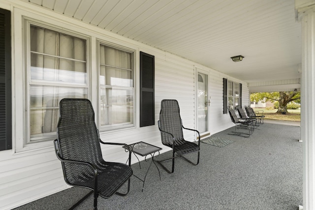 view of patio / terrace with covered porch