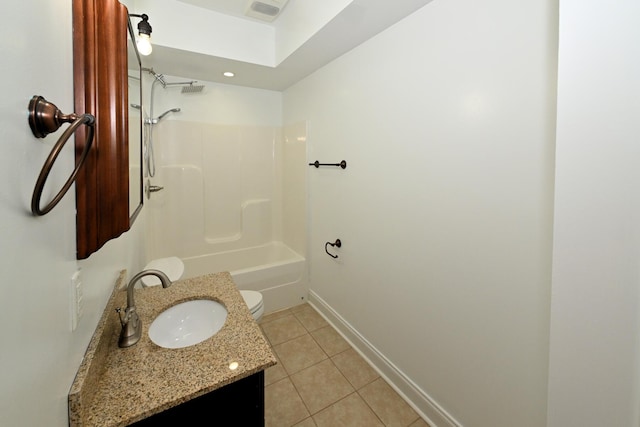 spare room featuring dark wood-type flooring, ceiling fan, and crown molding