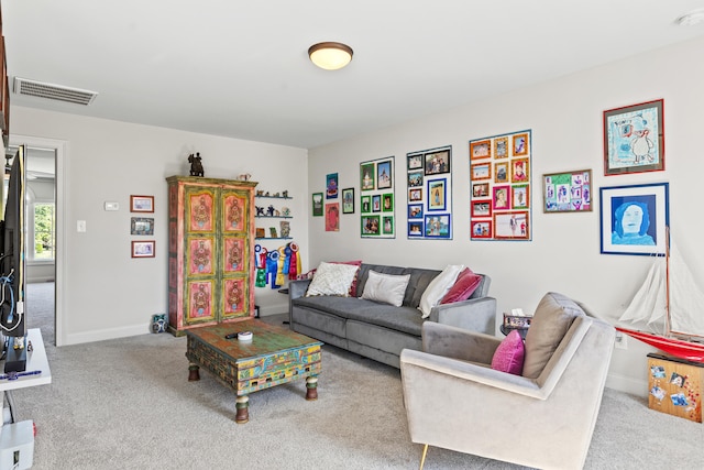 living room with carpet flooring