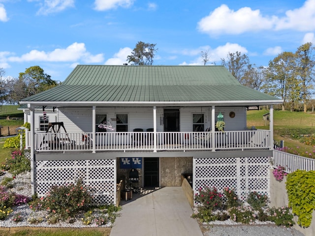 view of front of home with covered porch