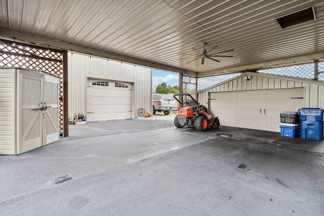 garage featuring ceiling fan