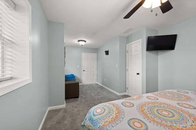 bedroom featuring carpet and ceiling fan