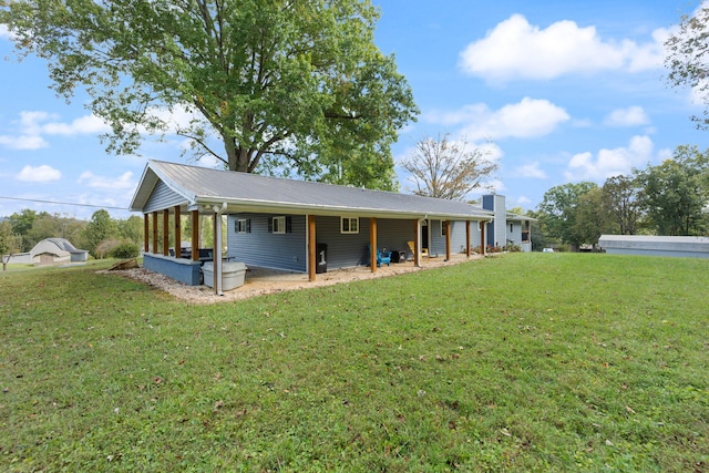 view of front of home with a front lawn